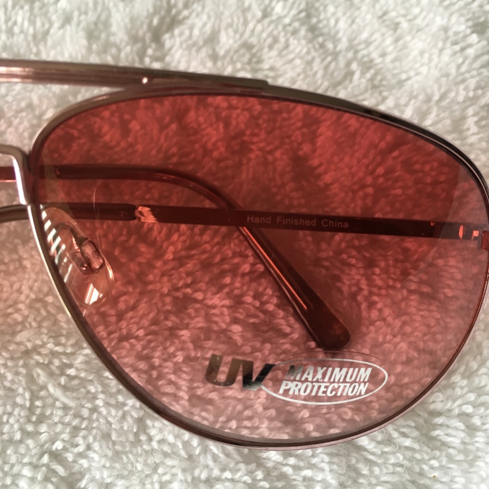 Sunglasses - Picture 4 of 5